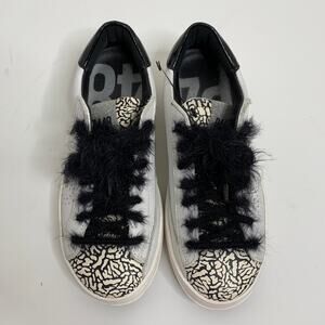P448 The John Cement Low Top Sneakers with Black Fuzzy Laces